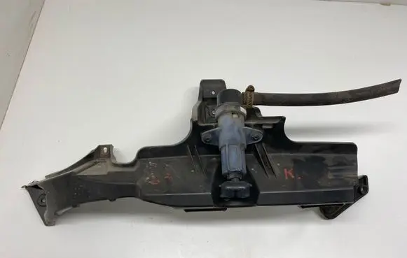 BMW X3 E83 Headlight/headlamp mounting bracket 121253