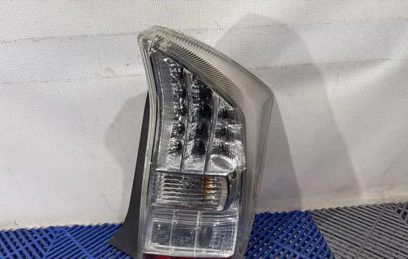 Toyota Prius (XW30) Rear/tail lights A046040