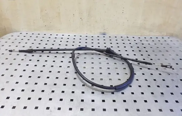 Handbrake/parking brake wiring cable