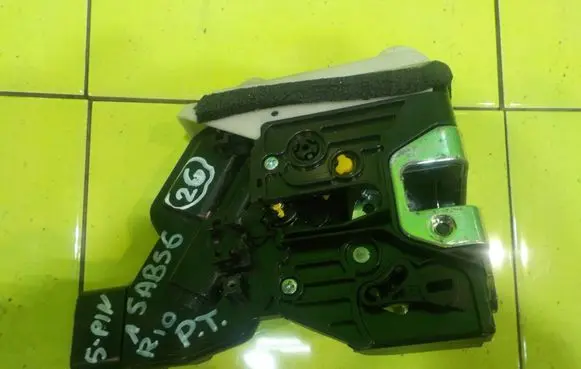 KIA Rio Front door lock 