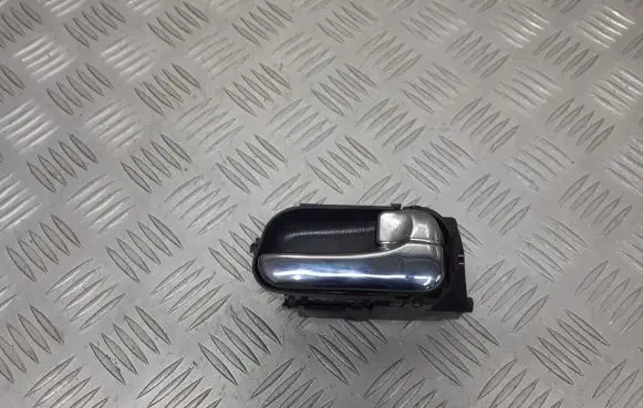 Nissan Primera Front door interior handle