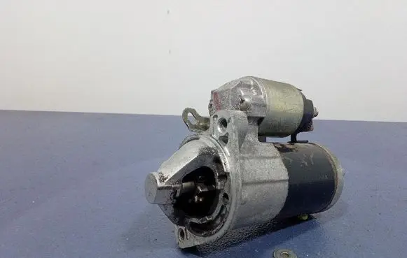 Mitsubishi Grandis Starter motor M000T20672