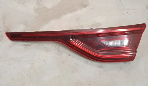 Renault Talisman Tailgate rear/tail lights 265504406R