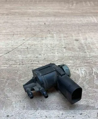Volkswagen Polo V 6R Turbo solenoid valve 1J0906283C Used