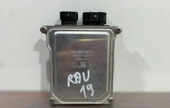 Toyota RAV 4 (XA50) Fuel injection pump control unit/module 8957112010 9C262147