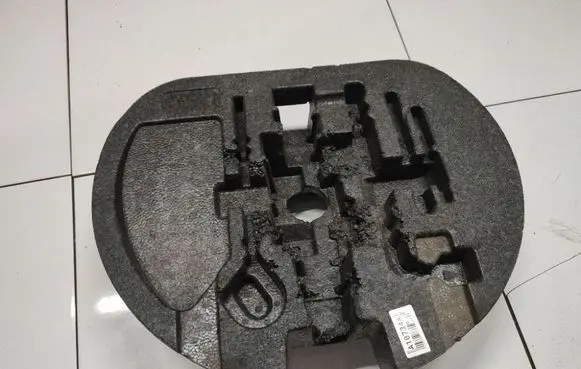 Honda Civic Spare wheel section trim 
