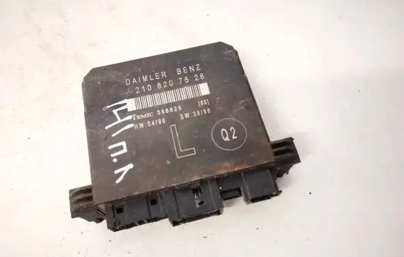 Mercedes-Benz C W202 Door control unit/module 2108207526 356825