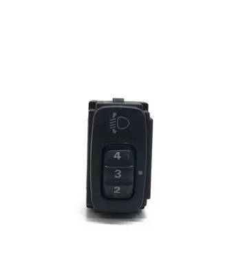 Mitsubishi Pajero Light switch