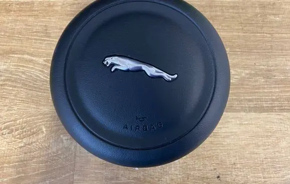 Jaguar E-Pace Steering wheel airbag J9C3-043B13-CC8PVJ J9C3043B13CC8PVJ J9C3-043B13