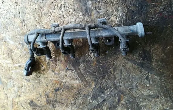 Hyundai Getz Fuel main line pipe 9260930006
