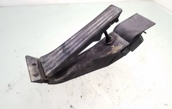 BMW 5 E60 E61 Accelerator throttle pedal 6766930