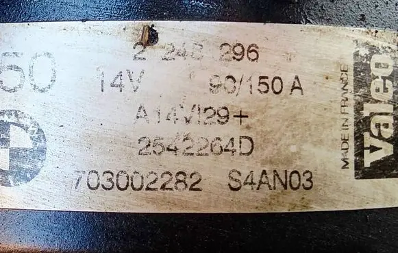 BMW 5 E39 Generator/alternator 2248296