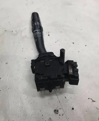 Toyota Auris 150 Wiper control stalk 173654