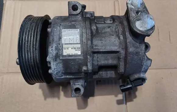 Opel Corsa E Air conditioning (A/C) compressor (pump) 13447214 4472808590 GE4471505781