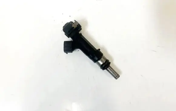 Audi A6 S6 C6 4F Fuel injector 04b90958 30a232