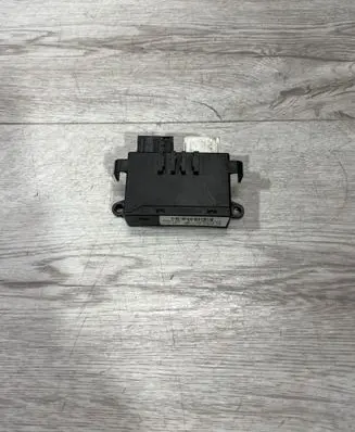 BMW 3 E46 Wing mirror control module 6916054 110187 05021815