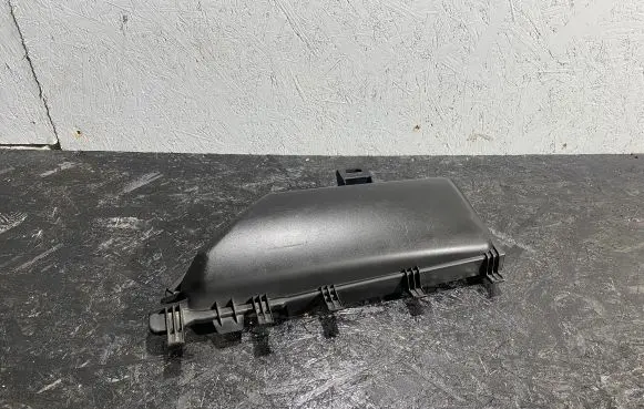 BMW 5 E60 E61 Air filter box cover 64316913504 6913504