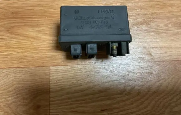 Alfa Romeo 147 Glow plug pre-heat relay 0281003018