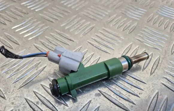 Fuel injector