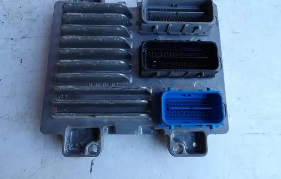 Opel Astra J Engine control unit/module ECU 12668991 12676078 86AAAAK2628H0UTP