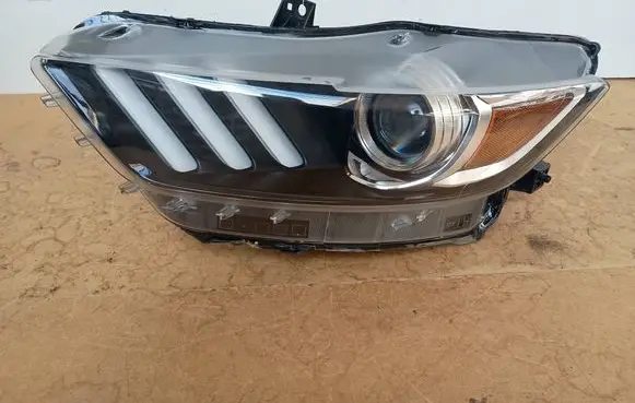 Ford Mustang VI Headlight/headlamp FR3B13006D