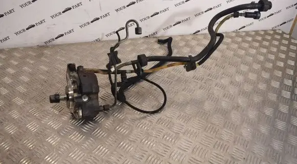 BMW 3 E90 E91 Fuel injection high pressure pump 7798333