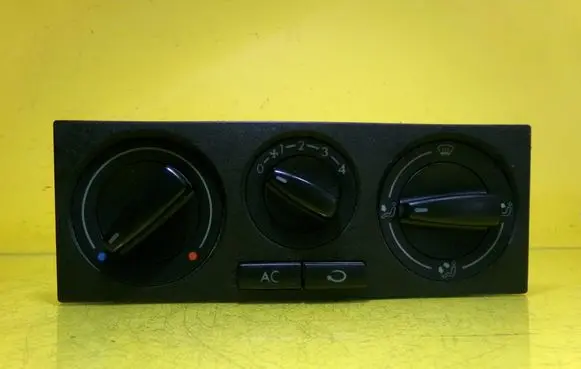 Volkswagen Golf IV Climate control unit 1J0820045F