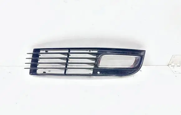 Audi A8 S8 D3 4E Front fog light trim/grill 4E0807681AM 4E0807681