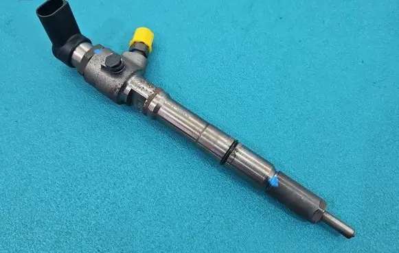 Skoda Fabia Mk2 (5J) Fuel injector 03L130277B IMPRK1571863