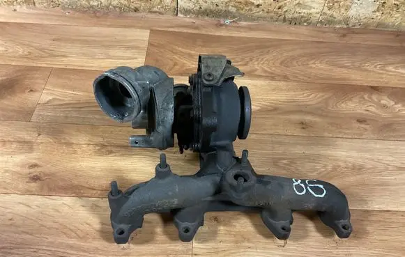 Volkswagen Caddy Turbo 03G971858AA