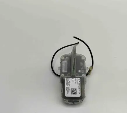 Mercedes-Benz SLC R172 Aerial GPS antenna A2229056307