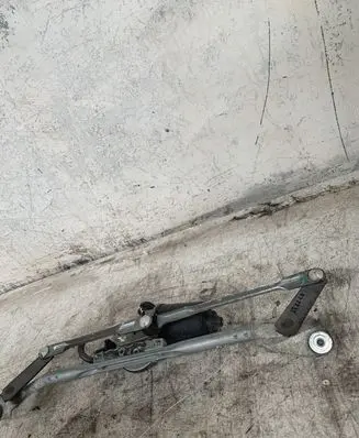 Toyota Corolla Verso AR10 Front wiper linkage 851100F020