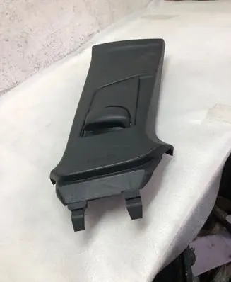 Volvo V40 Cross country (B) pillar trim (top) 31102350