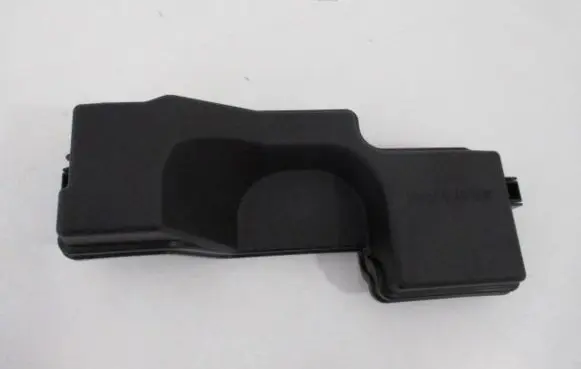 Peugeot 108 Fuse box cover B000860680