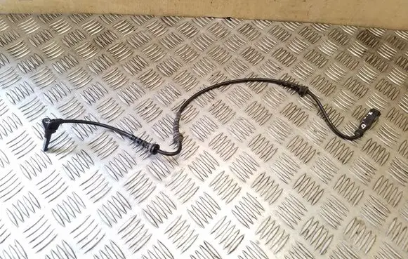 Renault Scenic III - Grand scenic III ABS brake wheel speed sensor 479100004R