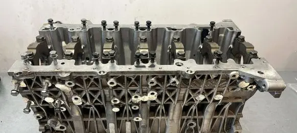 BMW 7 E65 E66 Engine block 306D3 23476657