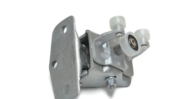 Iveco Daily 6th gen Sliding door middle roller runner 5801522344