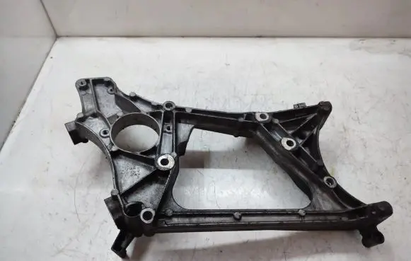 Mercedes-Benz E C207 W207 Generator/alternator bracket A6512011109