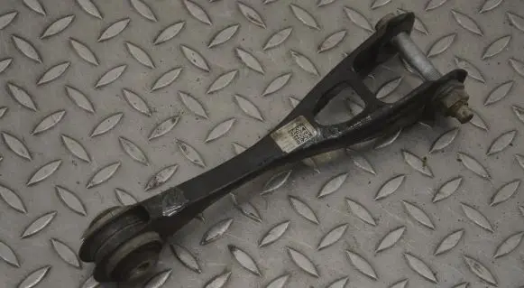 BMW i3 Rear upper control arm/wishbone 6852269