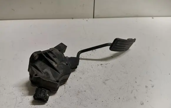 Subaru Legacy Accelerator throttle pedal 36010AG110