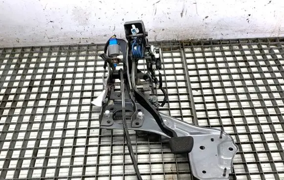 Toyota Corolla E210 E21 Pedal assembly 89280-10010