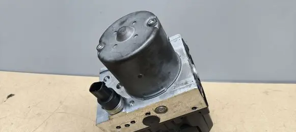 BMW 7 E65 E66 ABS Pump 6771233