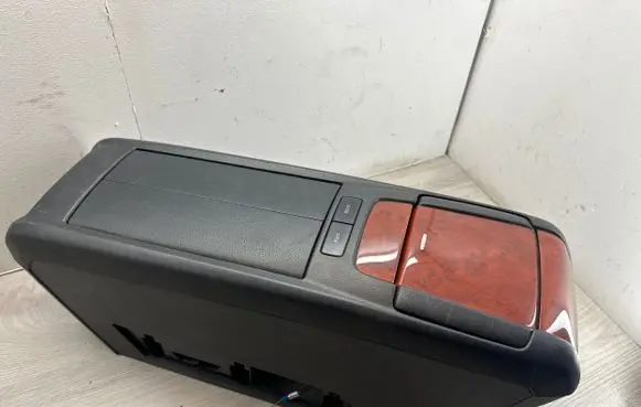Lexus RX 300 Center console 