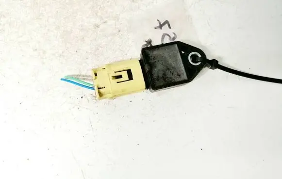 Toyota Avensis T250 Airbag deployment crash/impact sensor 8983305010 076306621e