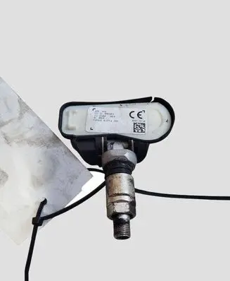 Opel Astra J Tire pressure sensor 13581560