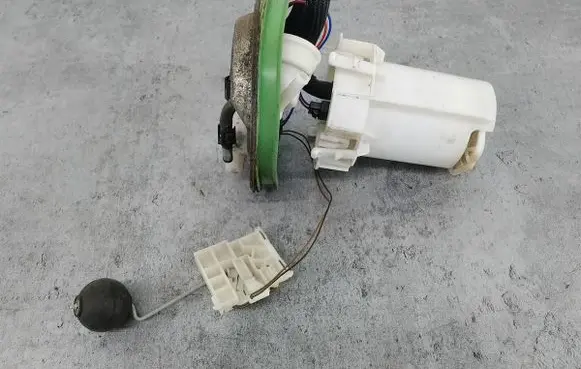 Opel Corsa C In-tank fuel pump 