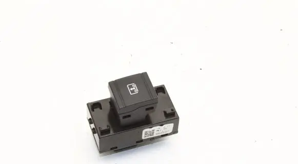 Mitsubishi Eclipse Cross Sunroof switch 8608A367