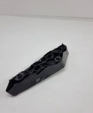 Front bumper mounting bracket
