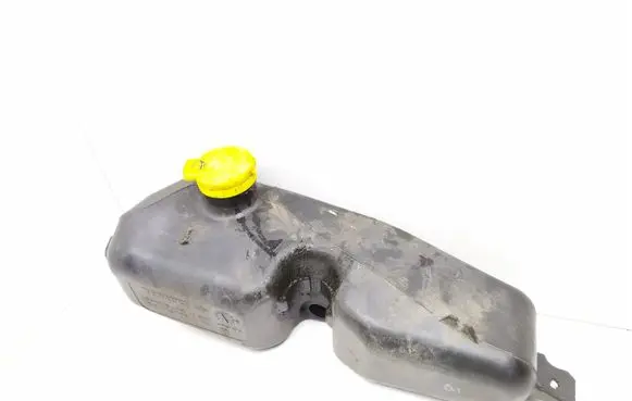 Dacia Sandero Windshield washer fluid reservoir/tank 289101840R 289104577R