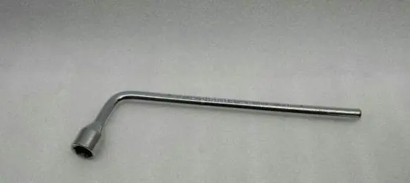 Mercedes-Benz CL C216 Wheel nut wrench A2215810001